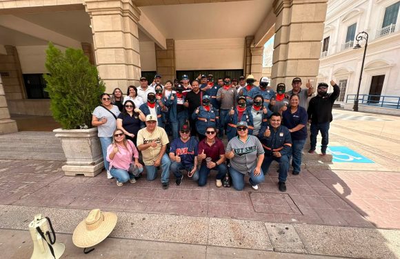 COMITÉ EJECUTIVO ENTREGA DE BUFF A COMPAÑEROS DE JORNADA ACUMULADA DE PARQUES Y JARDINES